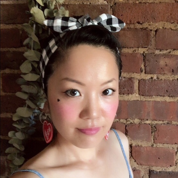 Meet your Posher, Rie - Picture 2 of 3